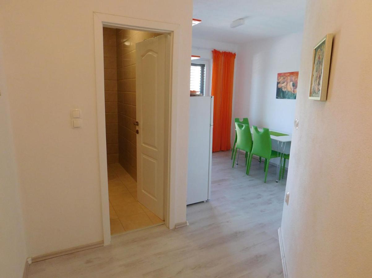 Villa Renata - Apartment Zeleni Povlja  Eksteriør bilde